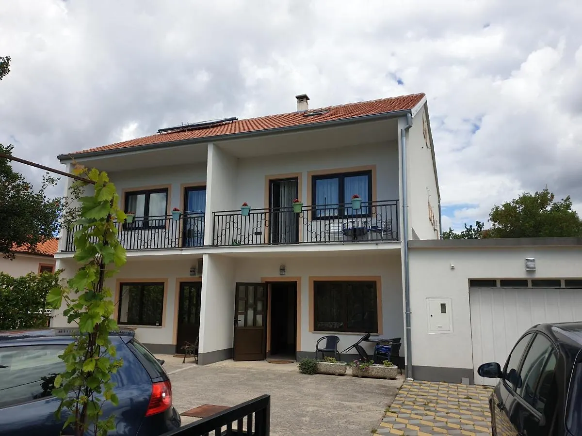 Apartments In Jadranovo 41614
